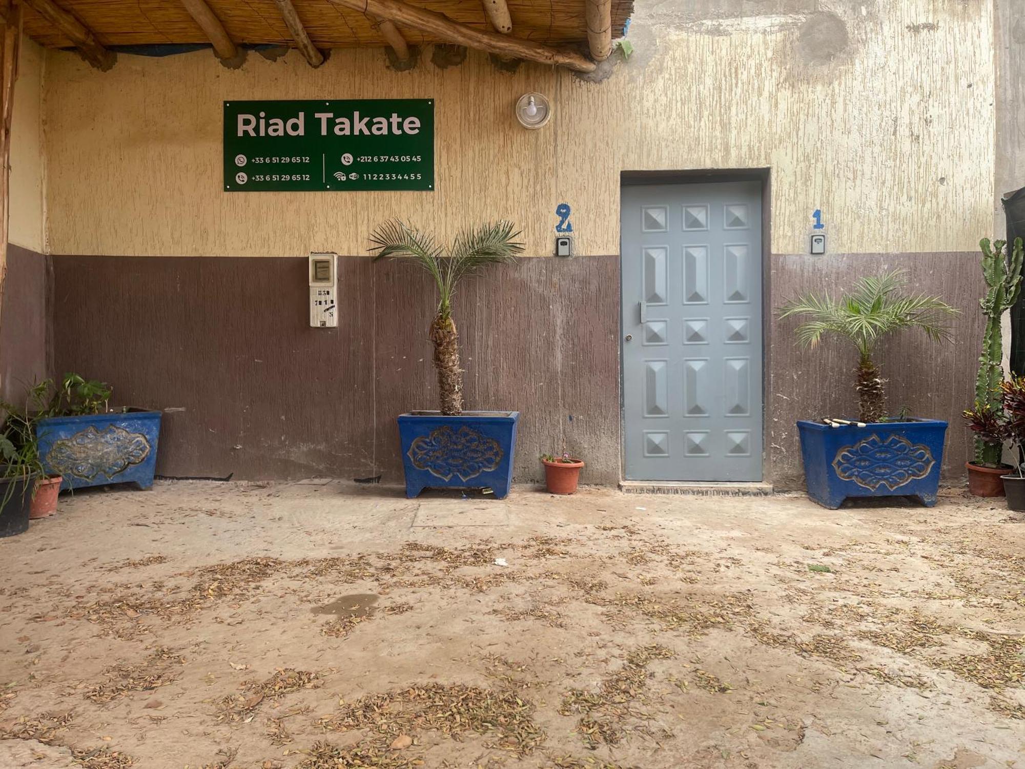 Targante Takate 1 *